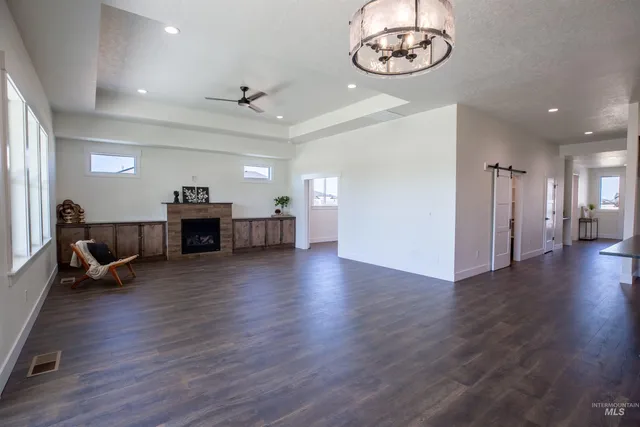 $824,999 | 173 East Jarvis Street, Meridian, ID 83642