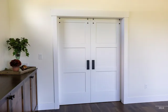 $824,999 | 173 East Jarvis Street, Meridian, ID 83642