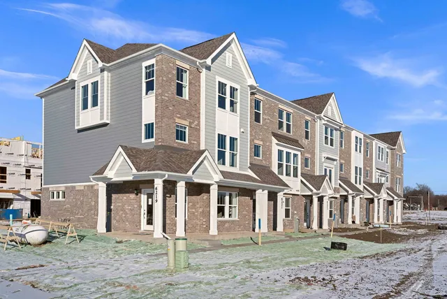 $555,947 | 6293 Sandbelt Drive, Unit 34006, Lisle, IL 60532