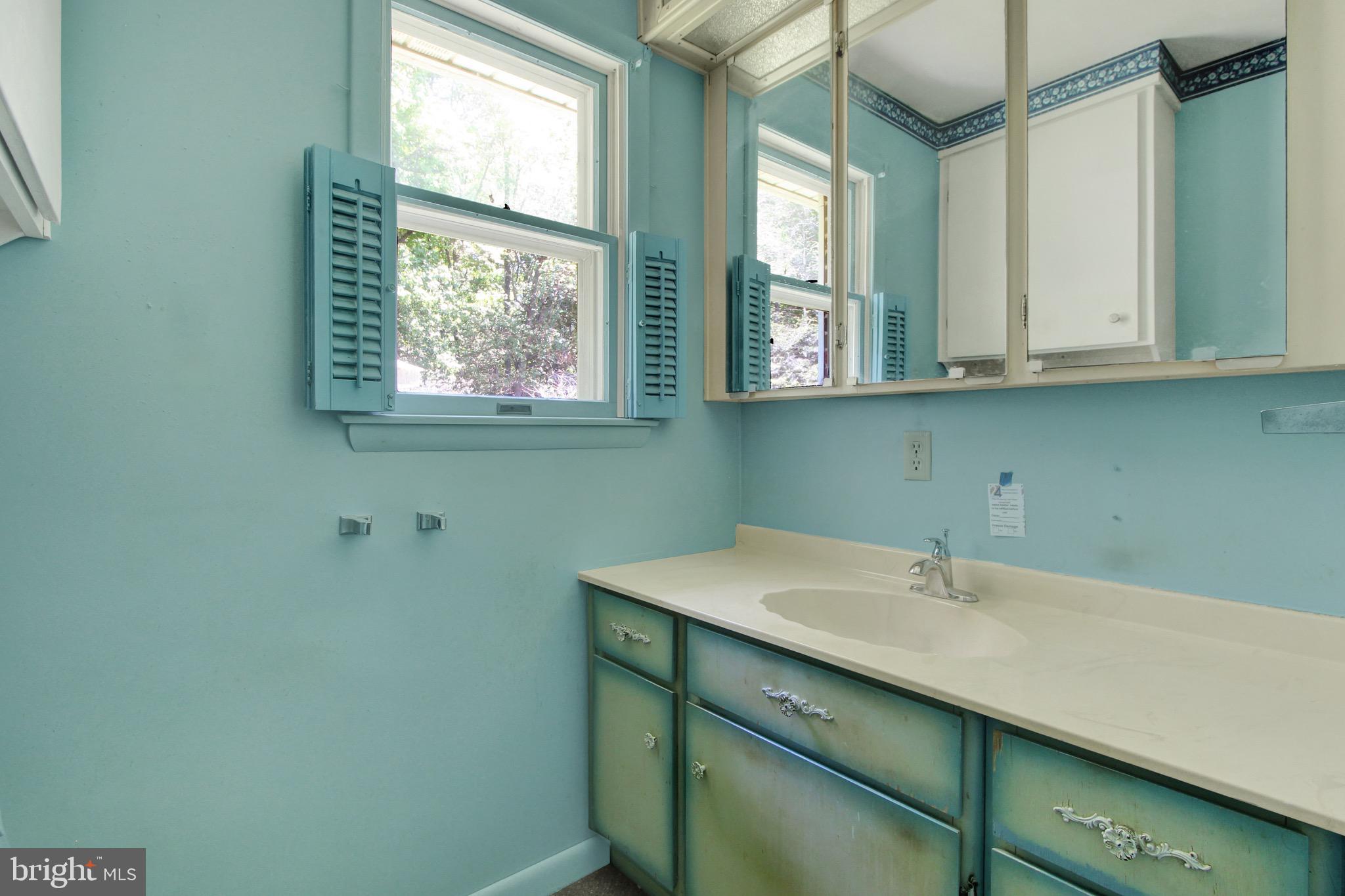 2482 Pine Grove Road York, PA 17403 - Photo 8 of 14
