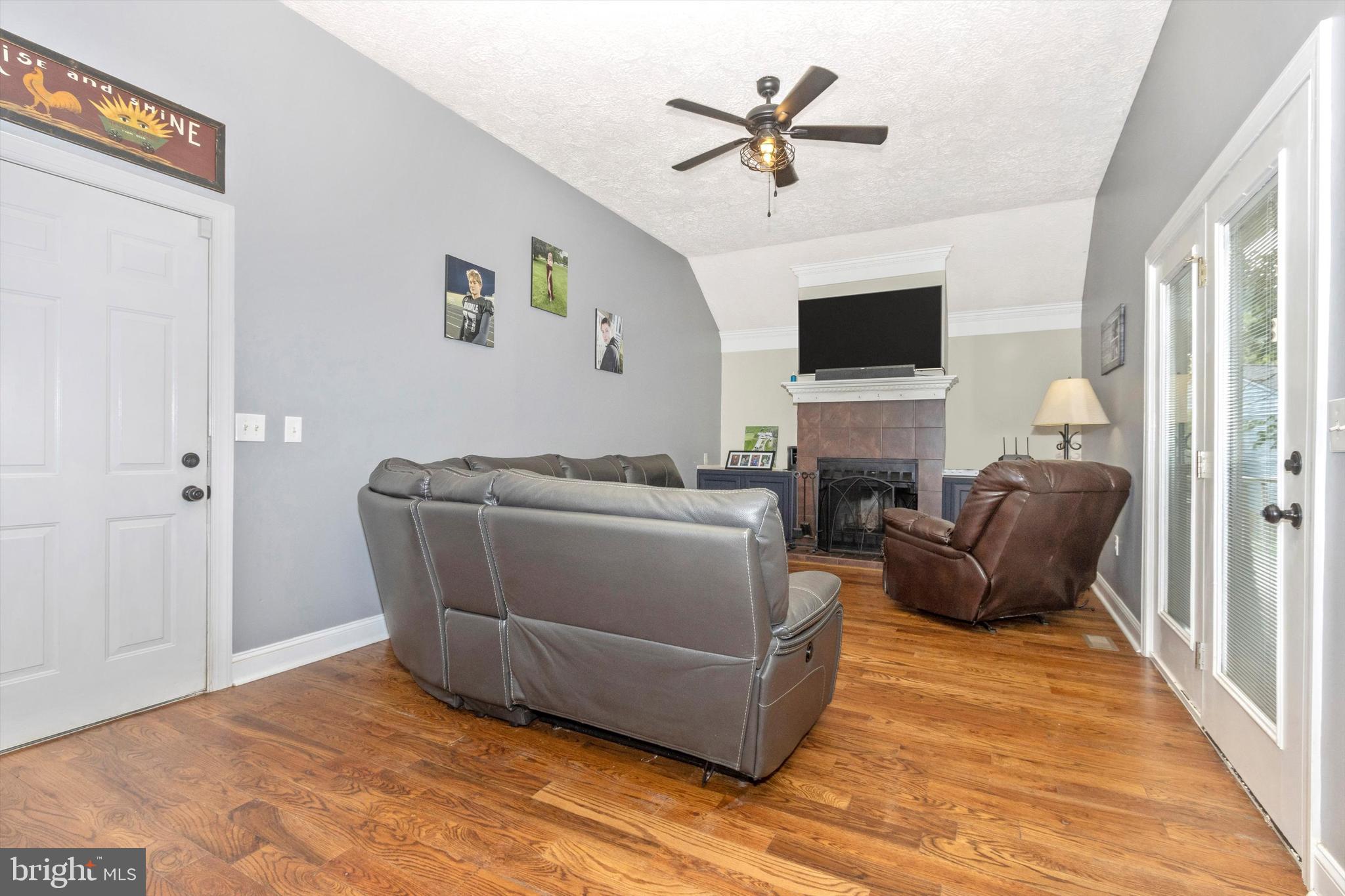 6701 Hemlock Point Road New Market, MD 21774 - Photo 15 of 52 family room