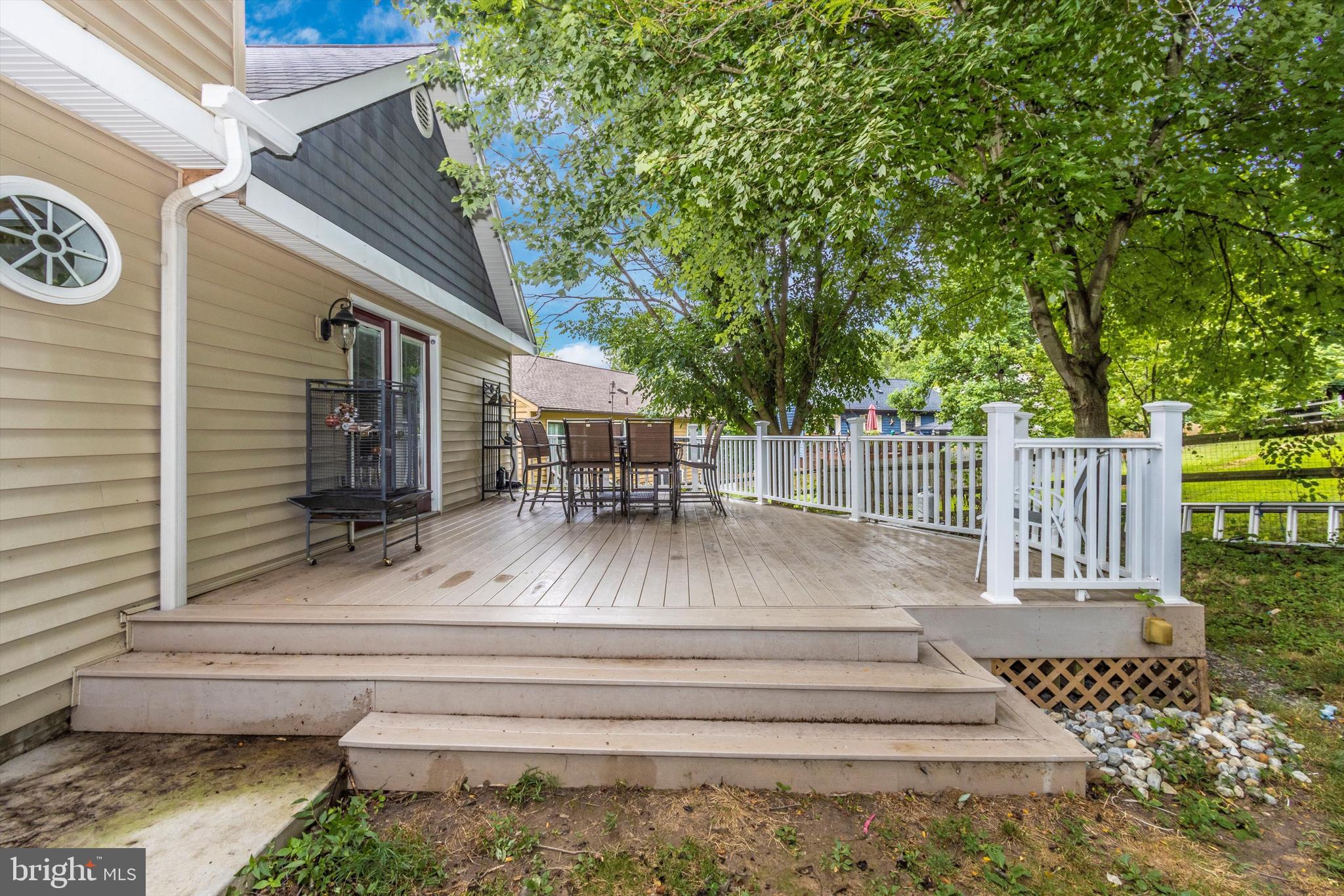 6701 Hemlock Point Road New Market, MD 21774 - Photo 46 of 52 rear deck