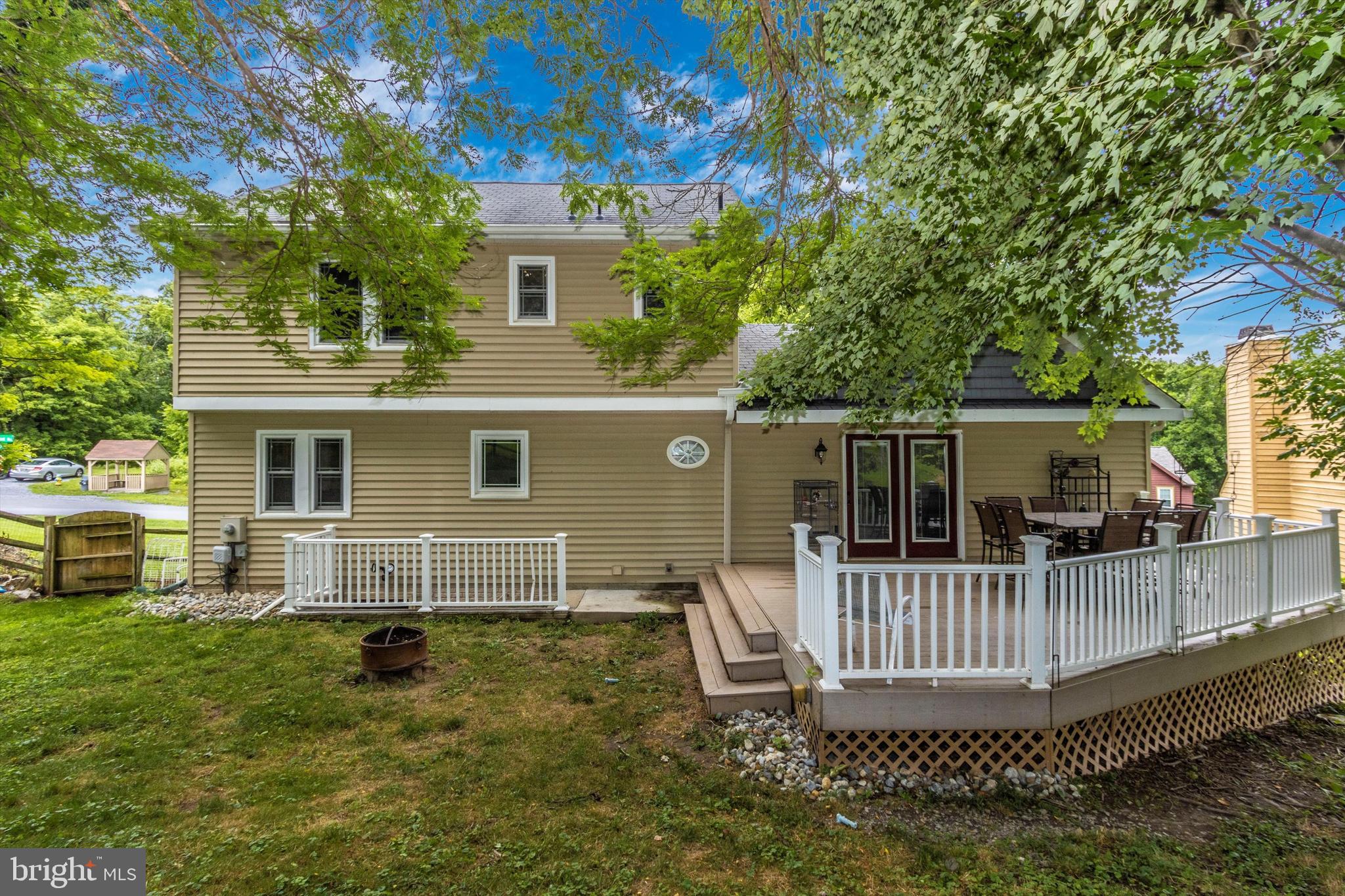 6701 Hemlock Point Road New Market, MD 21774 - Photo 49 of 52 rear yard/deck