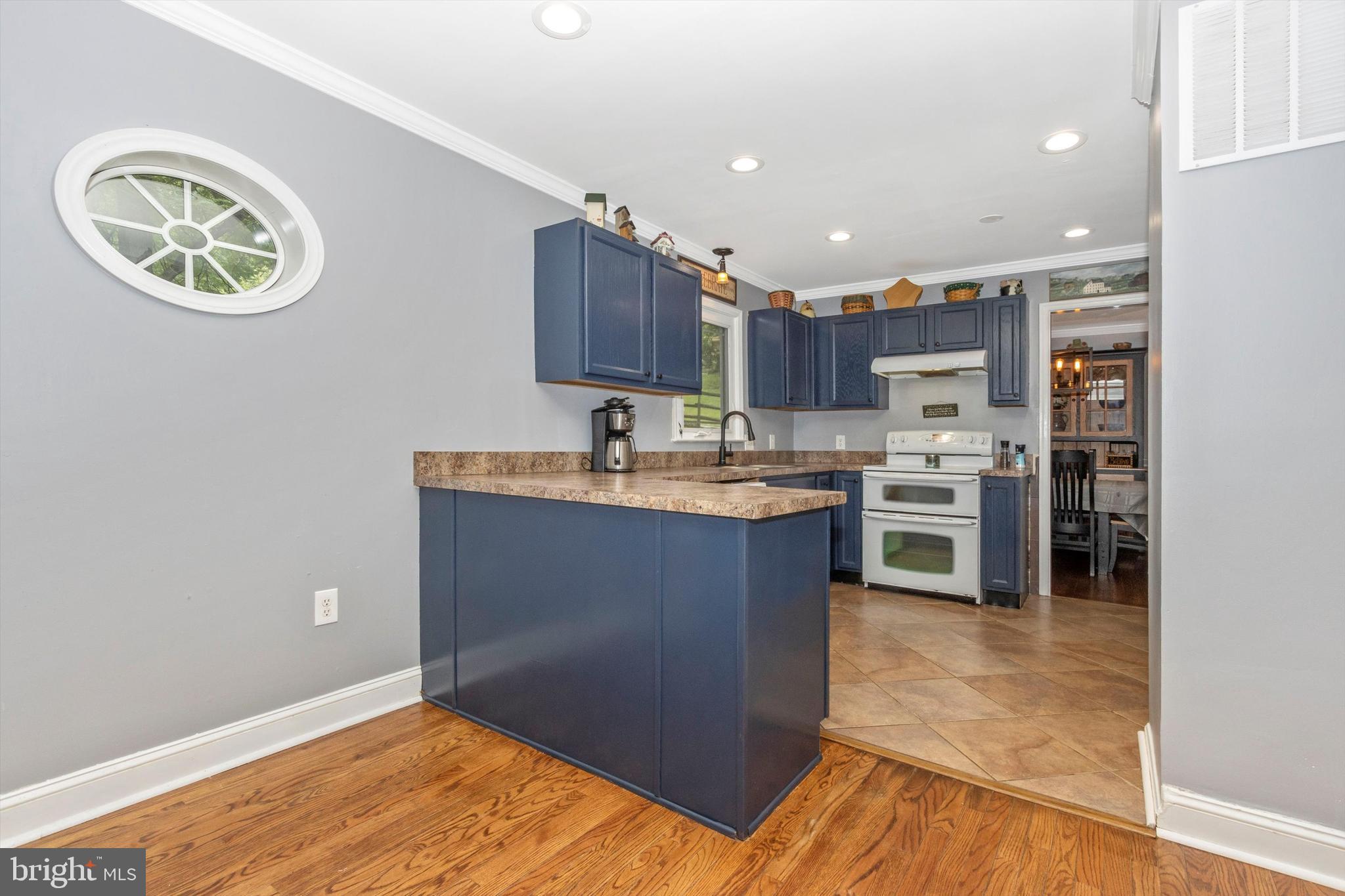 6701 Hemlock Point Road New Market, MD 21774 - Photo 8 of 52 Kitchen