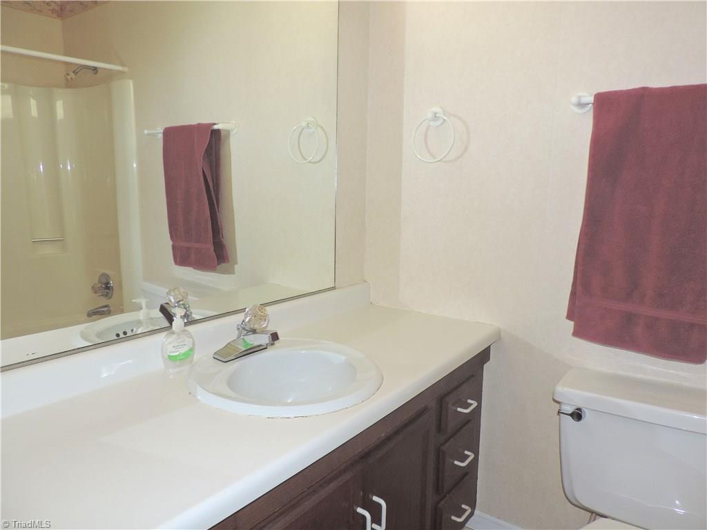 7075 Shop Road Pfafftown, NC 27040 - Photo 14 of 17 Gallery Image 14