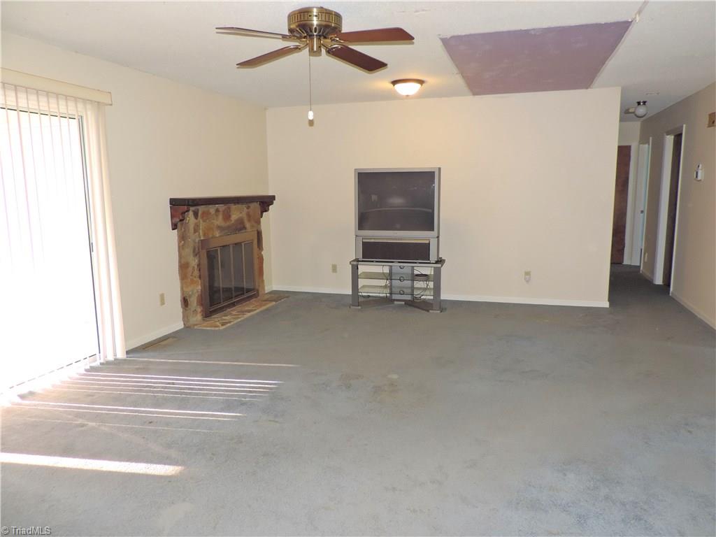 7075 Shop Road Pfafftown, NC 27040 - Photo 5 of 17 Gallery Image 5