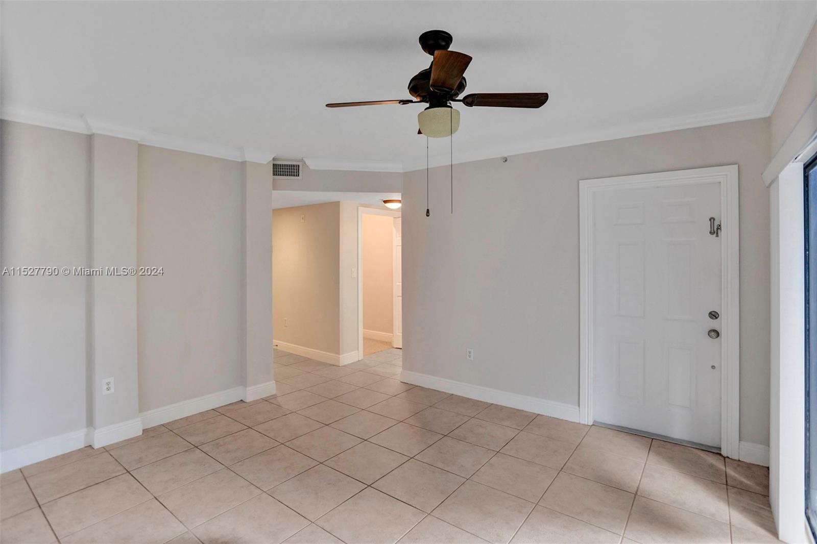 Ocean Vue Deerfield Beach, FL 33441 - Photo 22 of 93 a view of an empty room