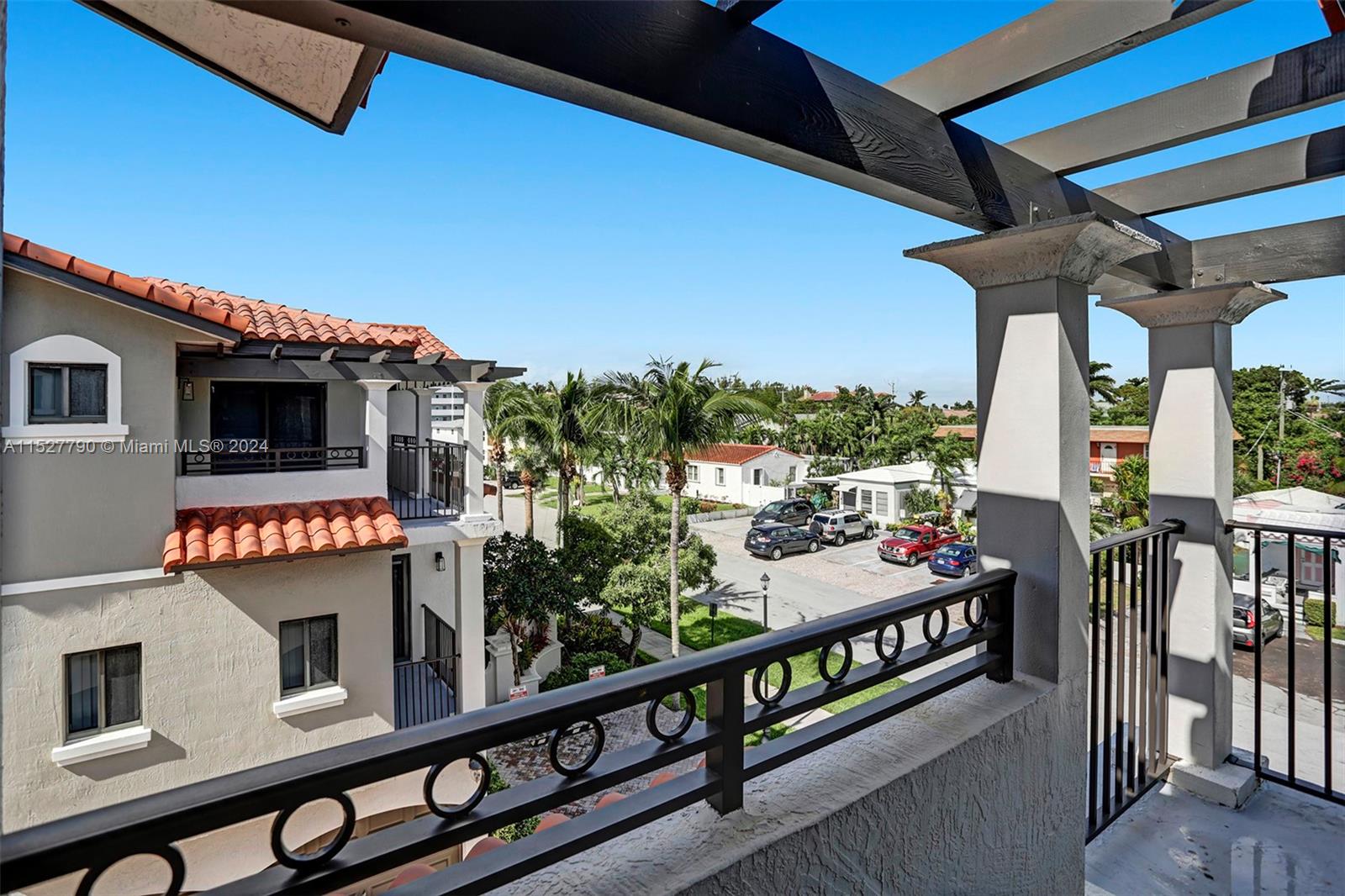 Ocean Vue Deerfield Beach, FL 33441 - Photo 67 of 93 a view of a balcony with furniture