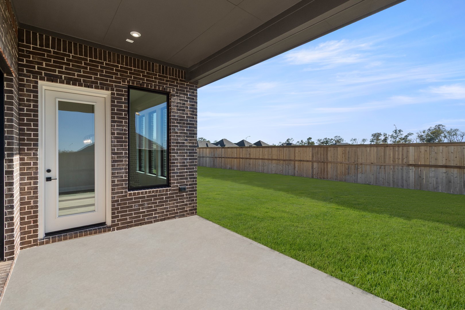 7814 River Bluet Place Fulshear, TX 77441 - Photo 30 of 33 Outdoor Living Area