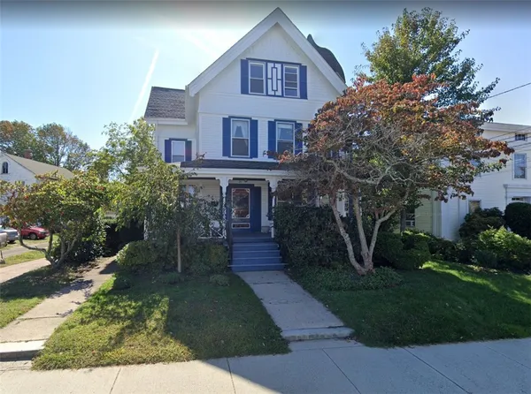 $1,850 | 25 Granite Street, Unit 2, Westerly, RI 02891