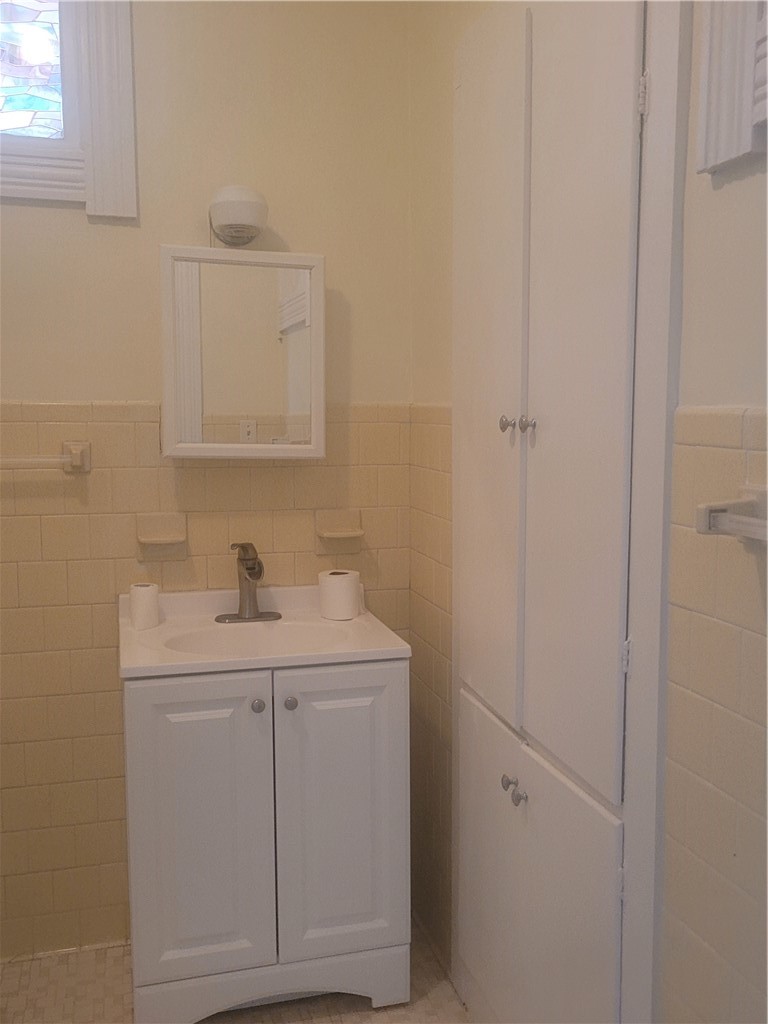 25 Granite Street, Unit 2 Westerly, RI 02891 - Photo 15 of 17