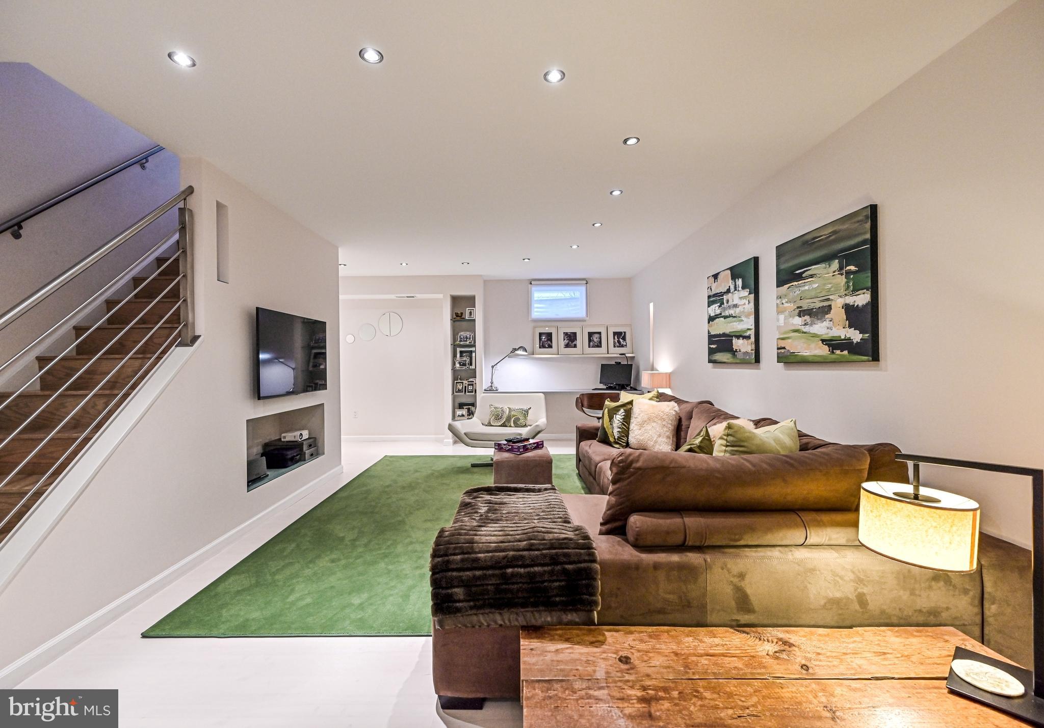 1551 Regatta Lane Reston, VA 20194 - Photo 30 of 48 Lower Level Family Room
