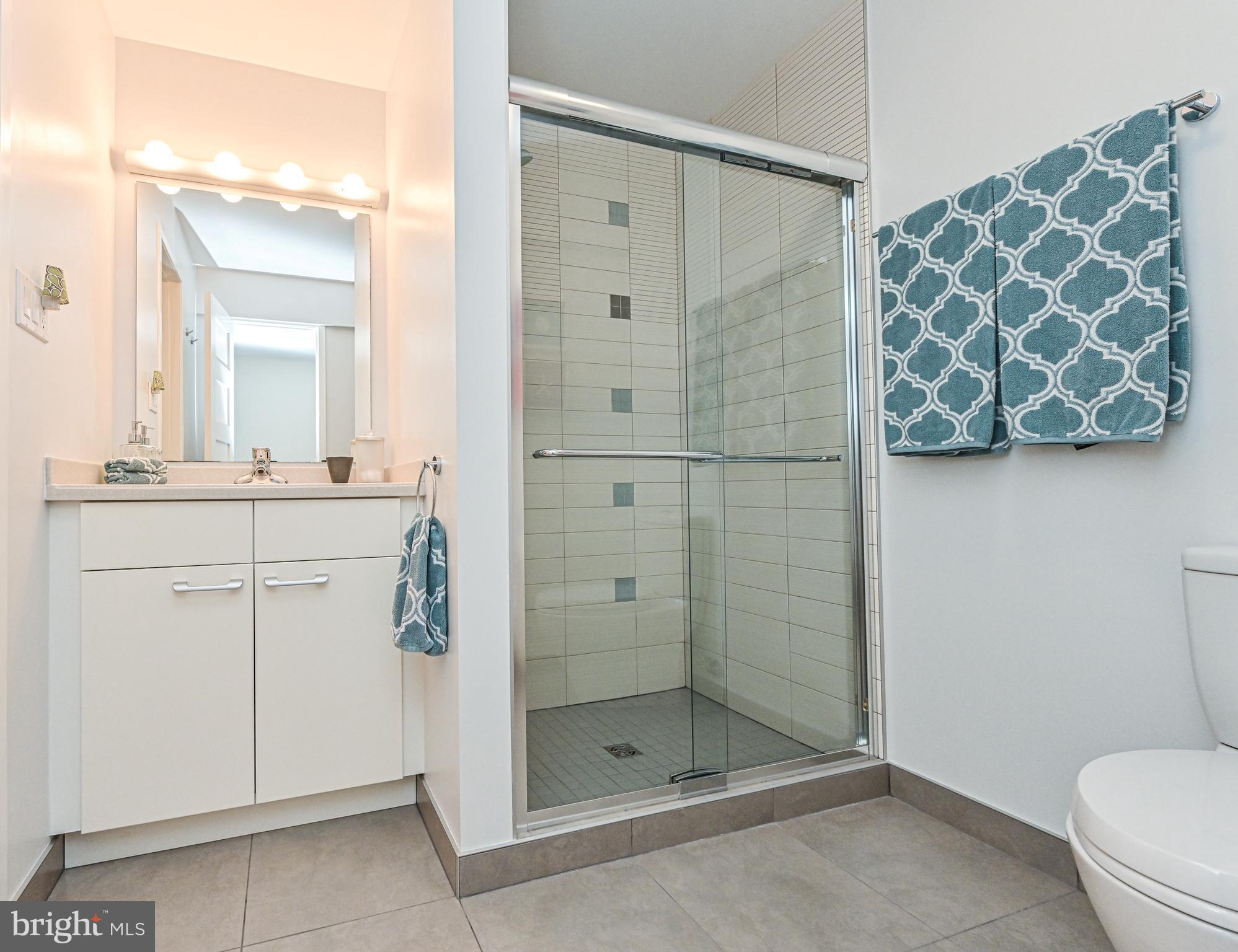 1551 Regatta Lane Reston, VA 20194 - Photo 35 of 48 Third Bath