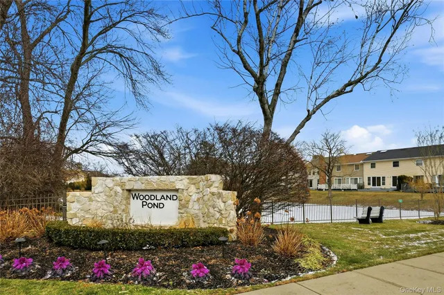 a view of sign board