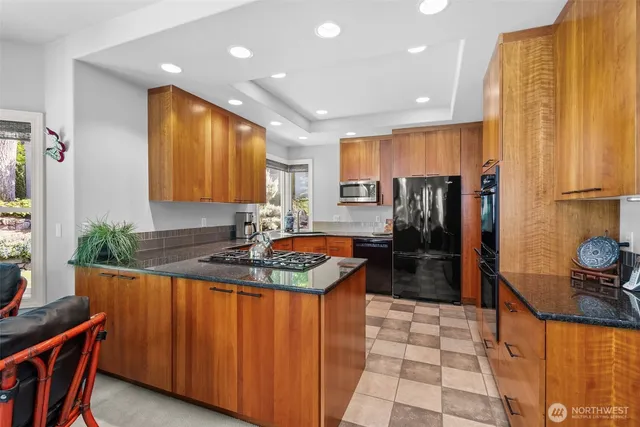 $899,000 | 11202 Greystone Drive Southwest, Lakewood, WA 98499