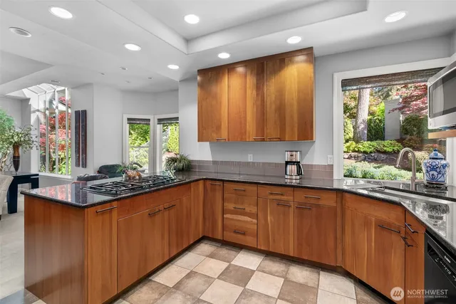 $899,000 | 11202 Greystone Drive Southwest, Lakewood, WA 98499