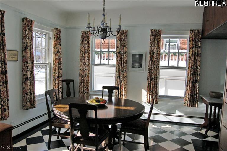 2673 Edgehill Road Cleveland, OH 44106 - Photo 10 of 25 Gallery Image 10