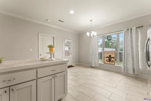 $218,000 | 32490 Lake Pointe Boulevard, Denham Springs, LA 70726