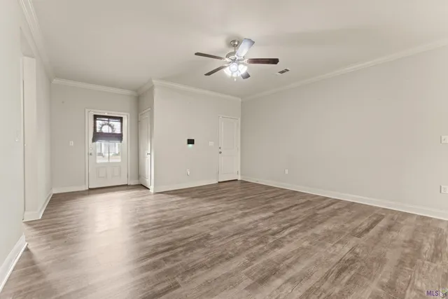 $218,000 | 32490 Lake Pointe Boulevard, Denham Springs, LA 70726