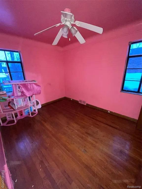 5765 Devonshire Road Detroit, MI 48224 - Photo 12 of 12 IMG_1831.jpg
