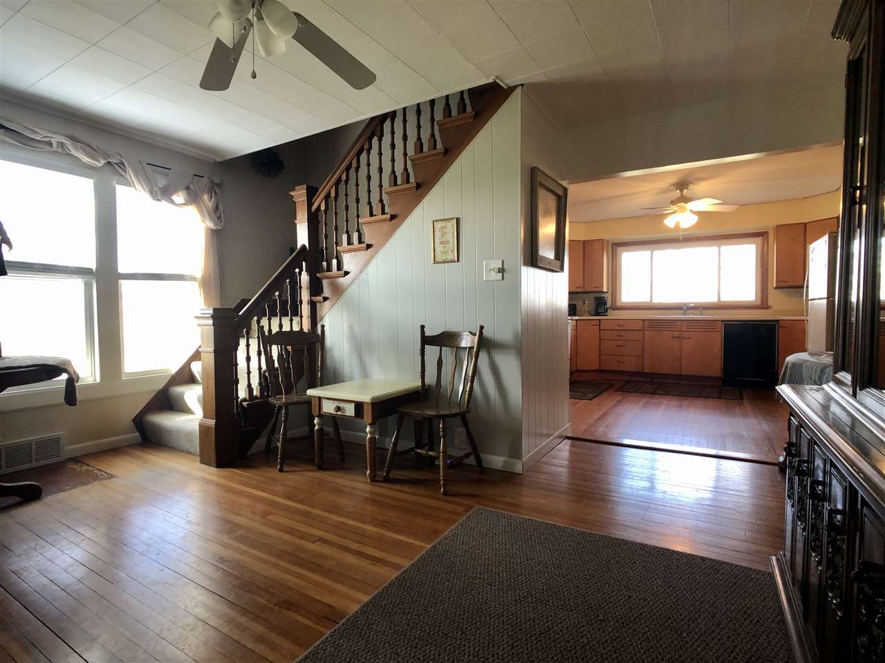 10410 East Flagg Road Rochelle, IL 61068 - Photo 5 of 22 a lobby with furniture and stairs
