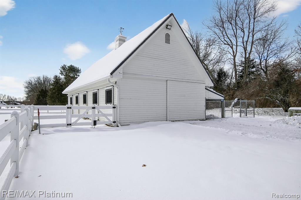 3304 Outback Trail Pinckney, MI 48169 - Photo 43 of 50