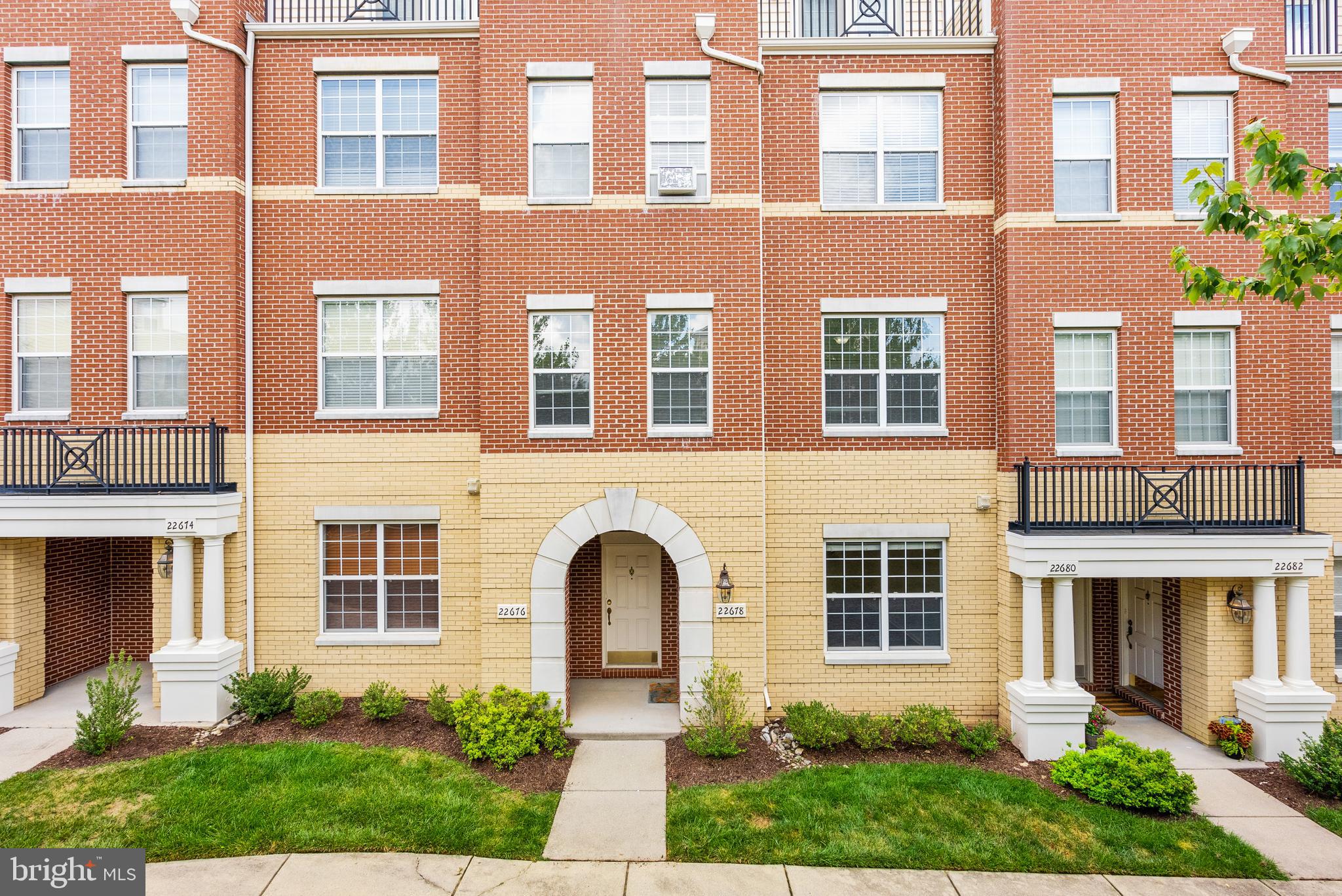 22678 Verde Gate Terrace Brambleton, VA 20148 - Photo 3 of 36