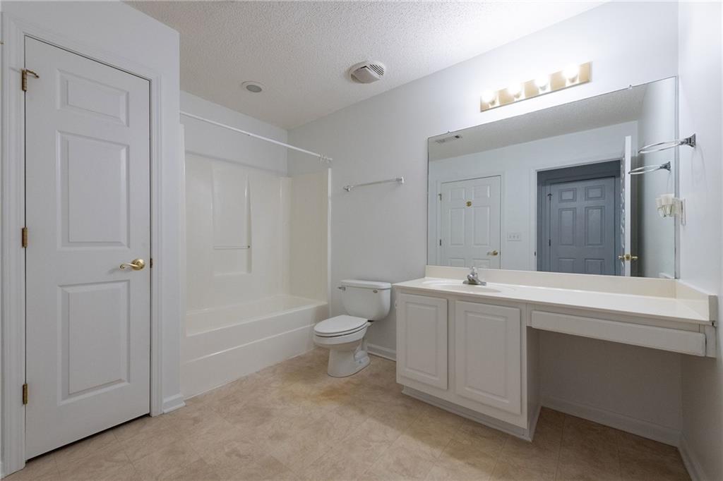 2191 Rockbridge Road Southwest, Unit 2401 Stone Mountain, GA 30087 - Photo 22 of 29
