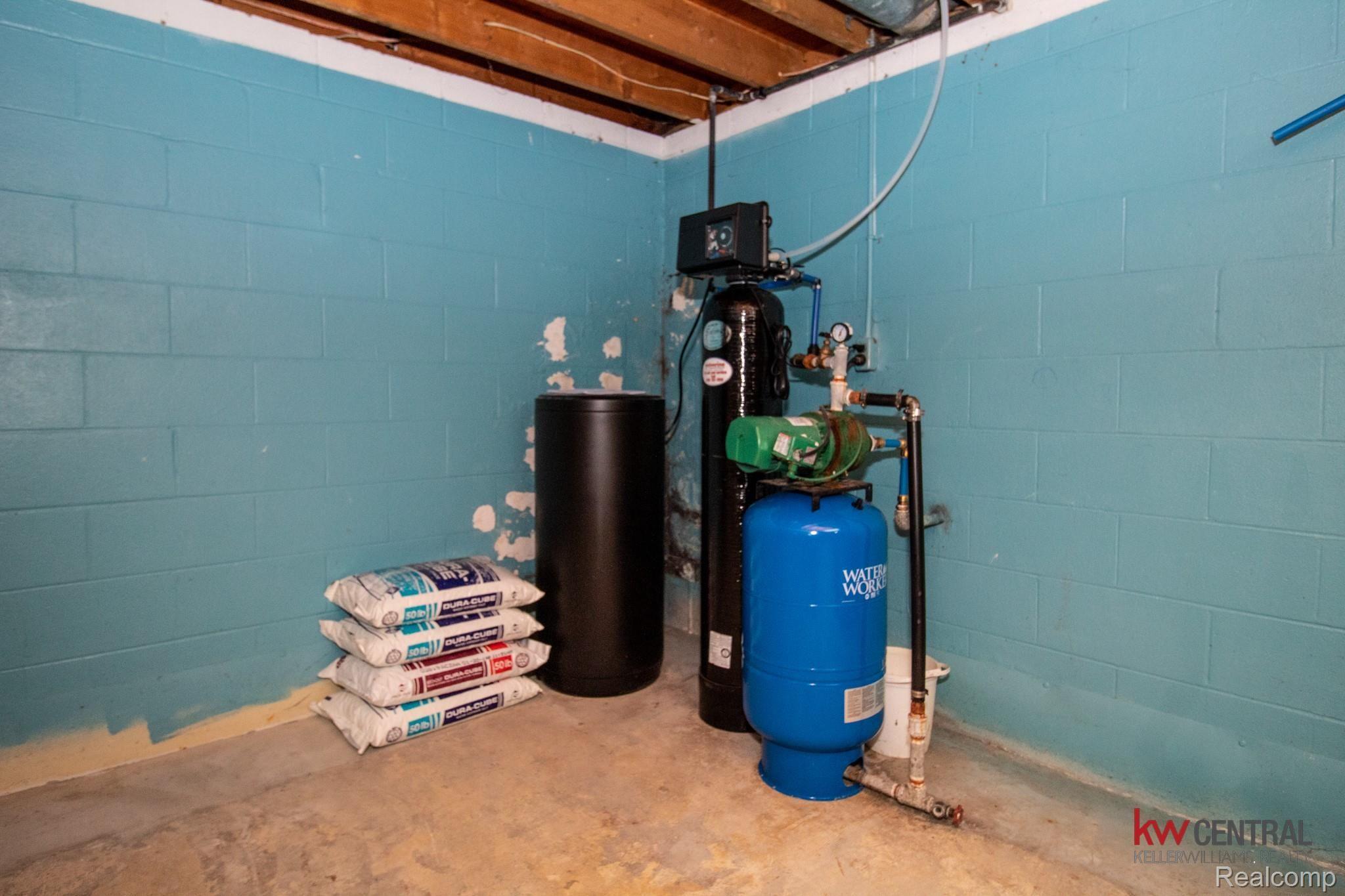 5032 Oakhill Road Clarkston, MI 48348 - Photo 22 of 27 Water Softener.jpg