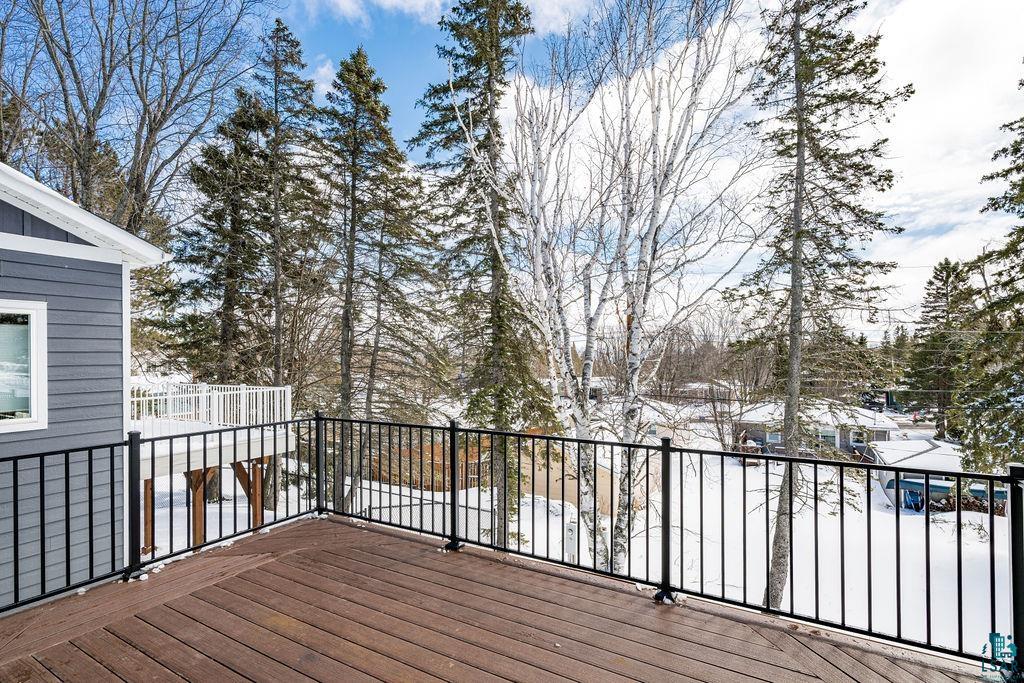 2236 Hoover Street Duluth, MN 55811 - Photo 40 of 52 View of snow covered deck