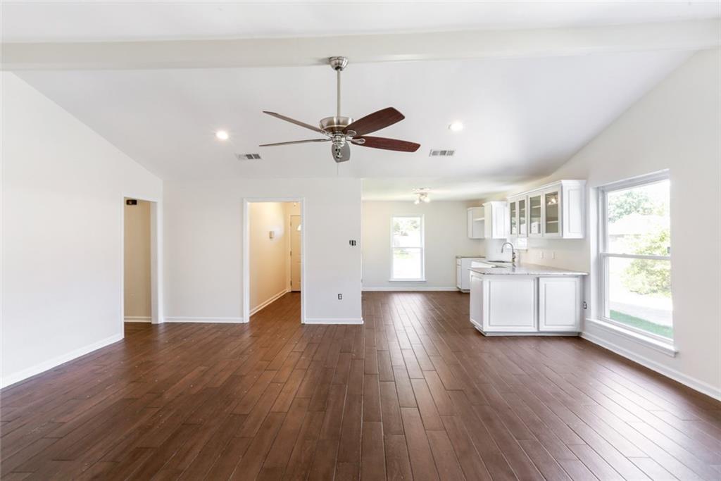 16704 Abshire Avenue Baton Rouge, LA 70816 - Photo 4 of 17 Gallery Image 4
