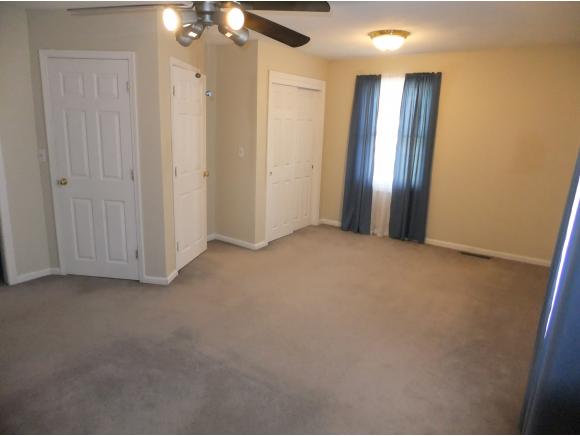 1241 Goffstown Road Manchester, NH 03102 - Photo 14 of 21