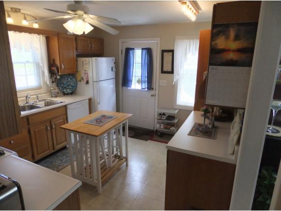 1241 Goffstown Road Manchester, NH 03102 - Photo 5 of 21