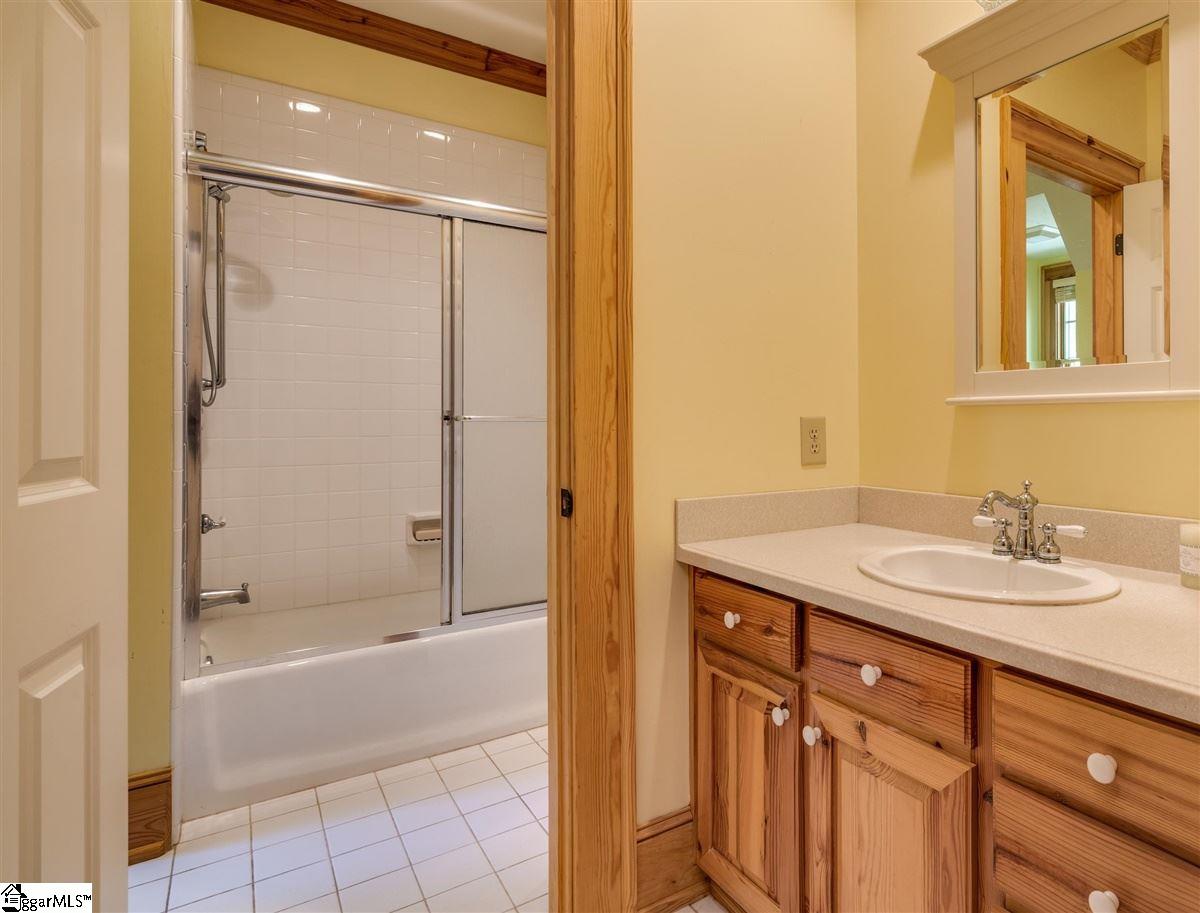 185 Hemlock Cove Road Sunset, SC 29685 - Photo 24 of 36 Jack and Jill bath for 2 of the guest bedrooms on the upper level.