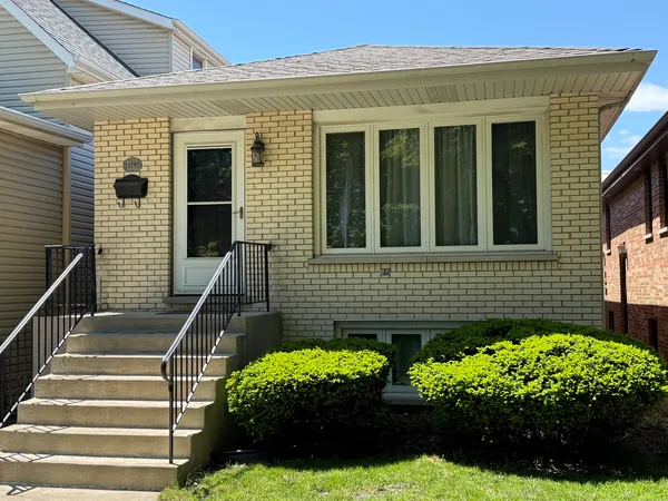 $315,000 | 11142 South Sawyer Avenue, Chicago, IL 60655