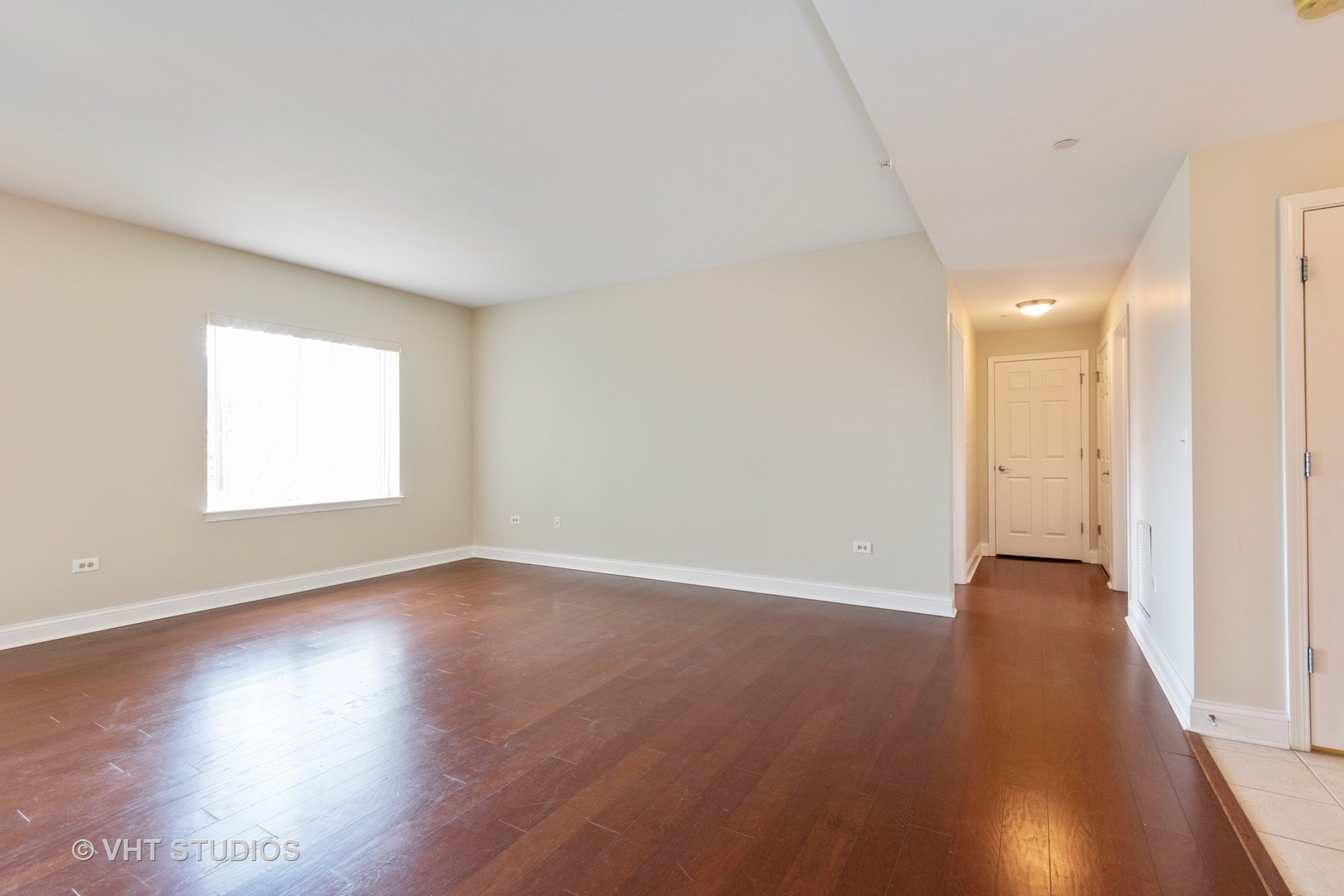 125 North Buffalo Grove Road, Unit 108 Buffalo Grove, IL 60089 - Photo 3 of 13
