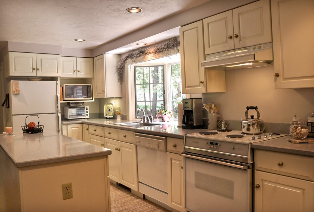 16 Pine Ridge Road Stow, MA 01775 - Photo 5 of 19 Gallery Image 5