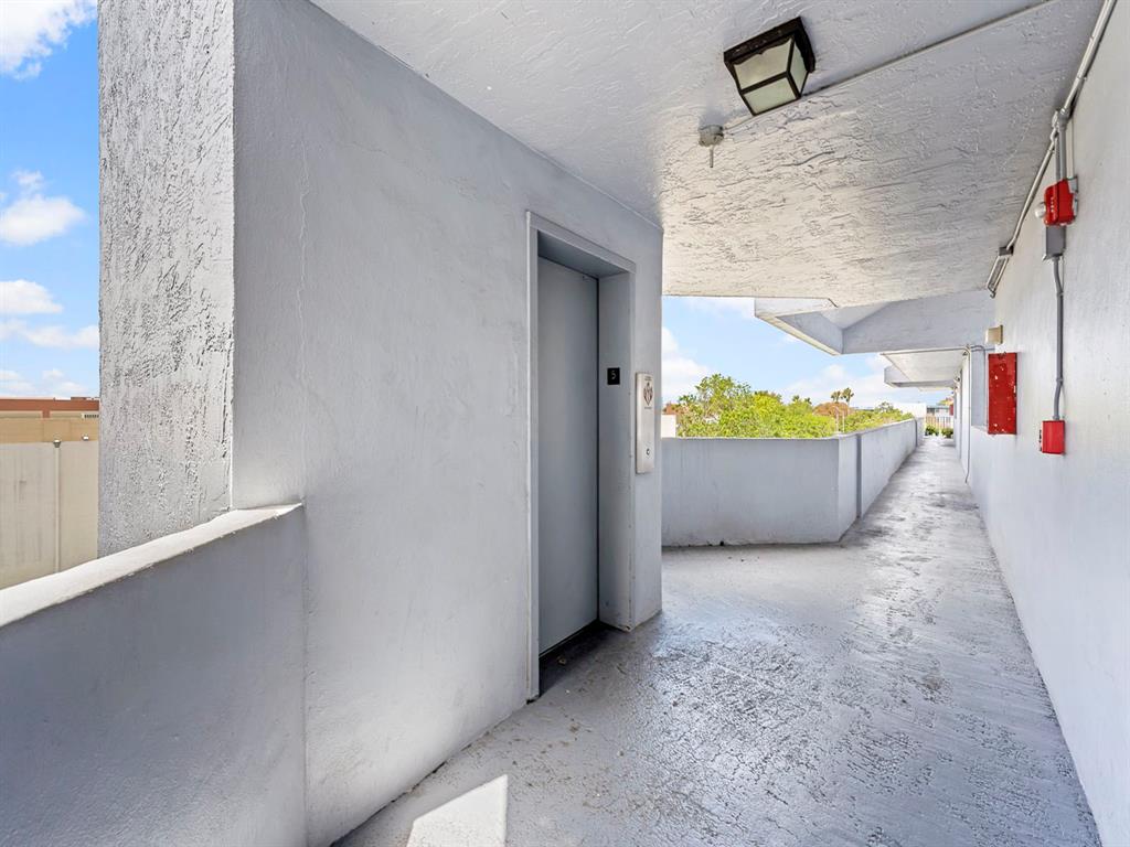 310 Fontainebleau Boulevard, Unit 502 Miami, FL 33172 - Photo 19 of 24