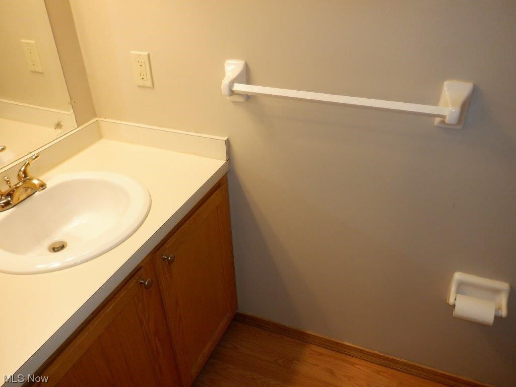 6330 Manchester Road Parma, OH 44129 - Photo 15 of 20 half bath - left unit