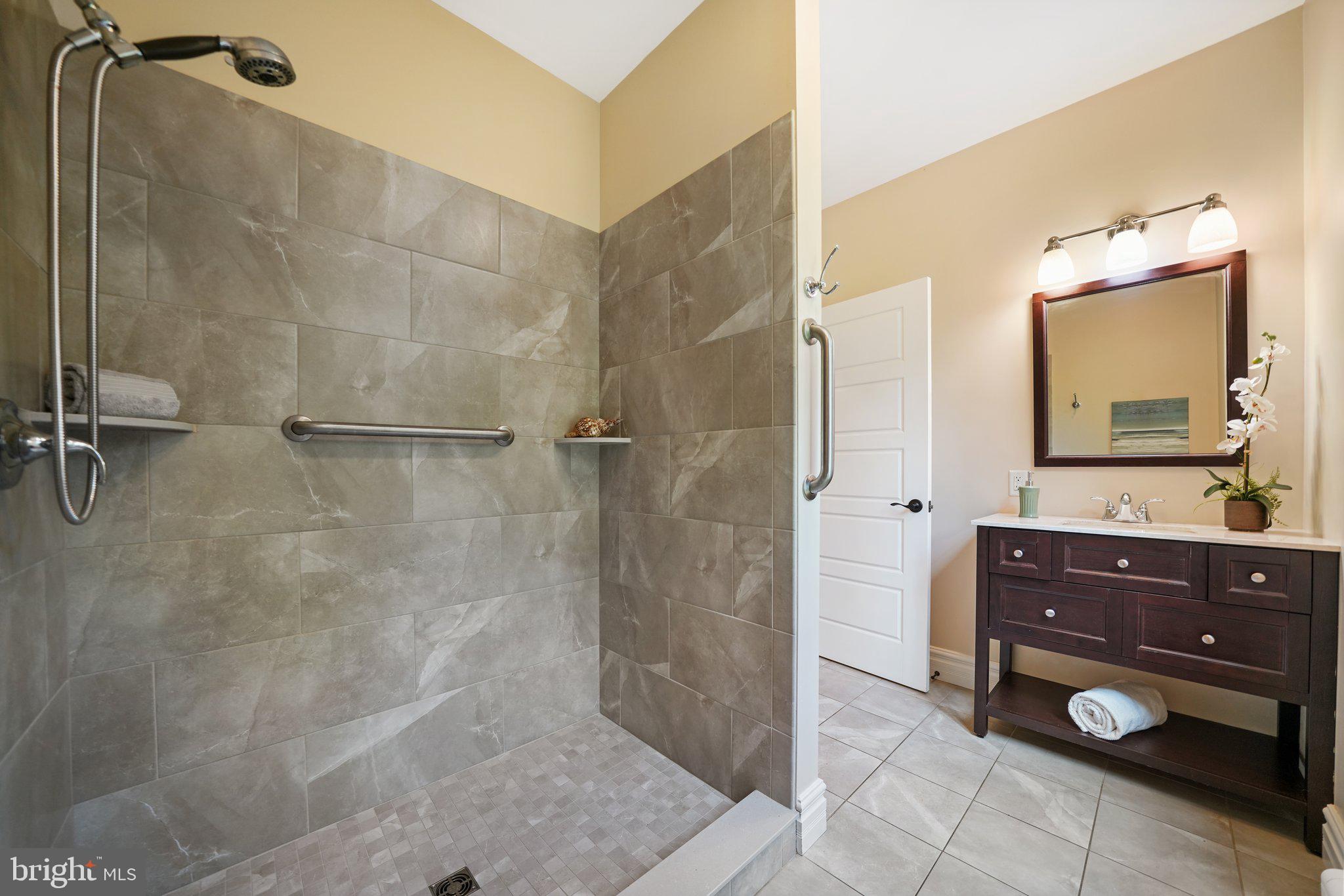 157 East Hillendale Road Kennett Square, PA 19348 - Photo 32 of 52 First Floor Primary bathroom