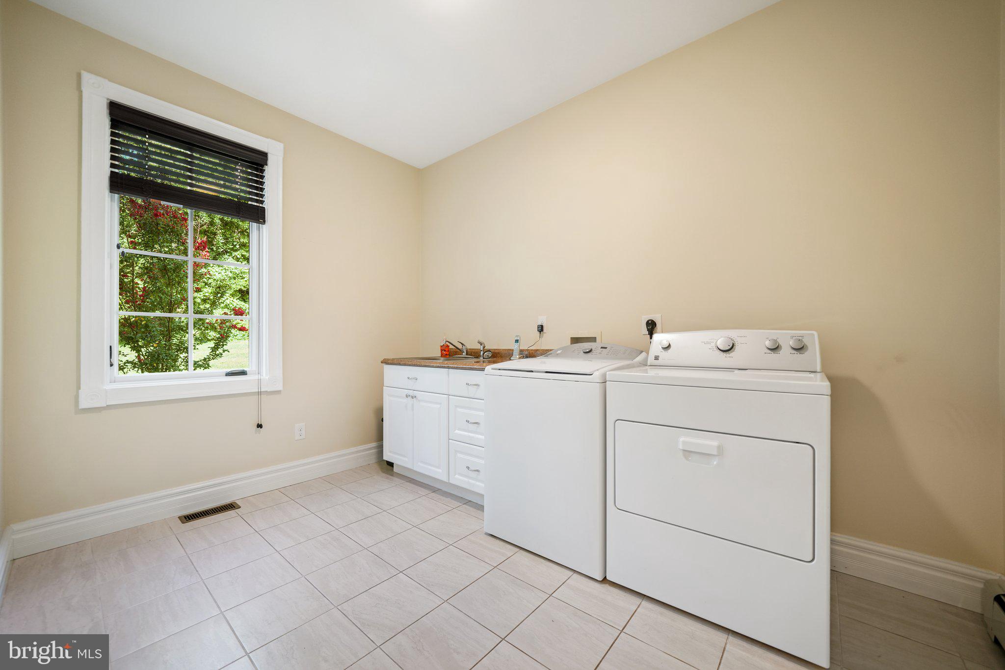 157 East Hillendale Road Kennett Square, PA 19348 - Photo 34 of 52 First Floor laundry room