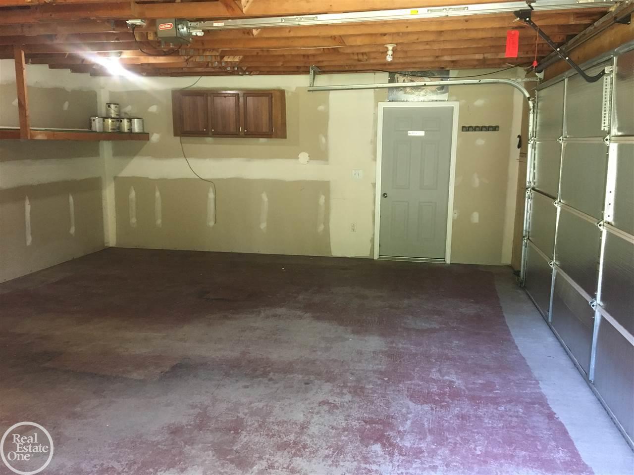 6062 Lapeer Road North Street, MI 48049 - Photo 12 of 28 31347185-11.JPG