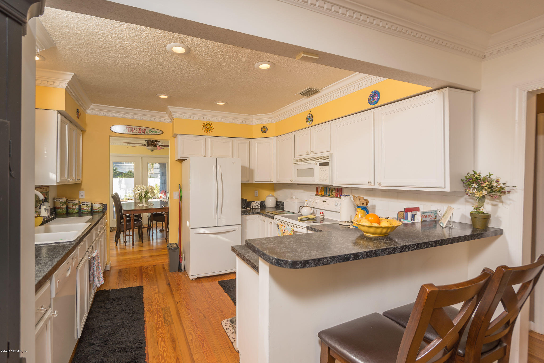 214 Hopkins Street Neptune Beach, FL 32266 - Photo 18 of 58 Breakfast Bar