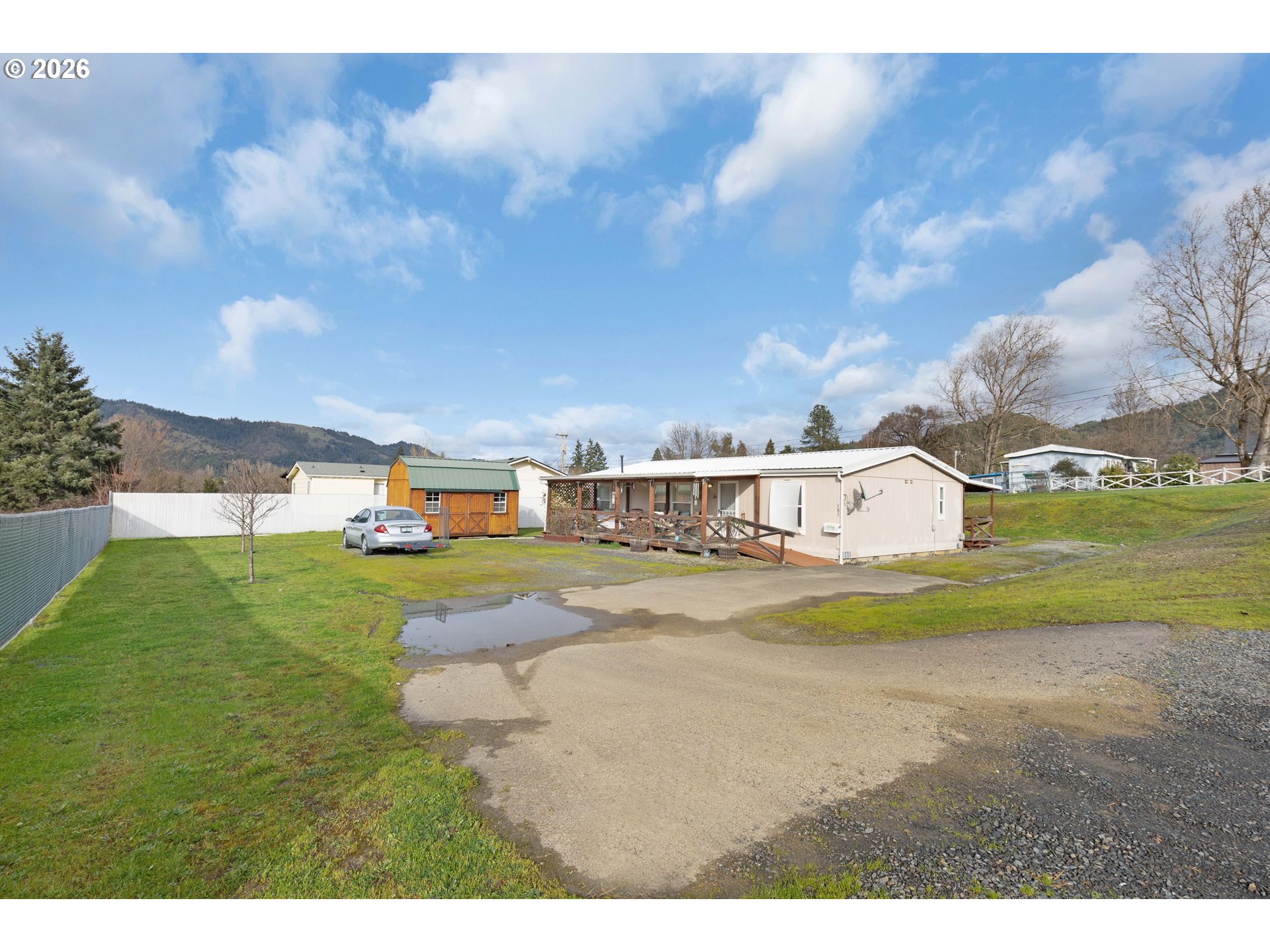 583 Suncrest Street Myrtle Creek, OR 97457 - Photo 1 of 24