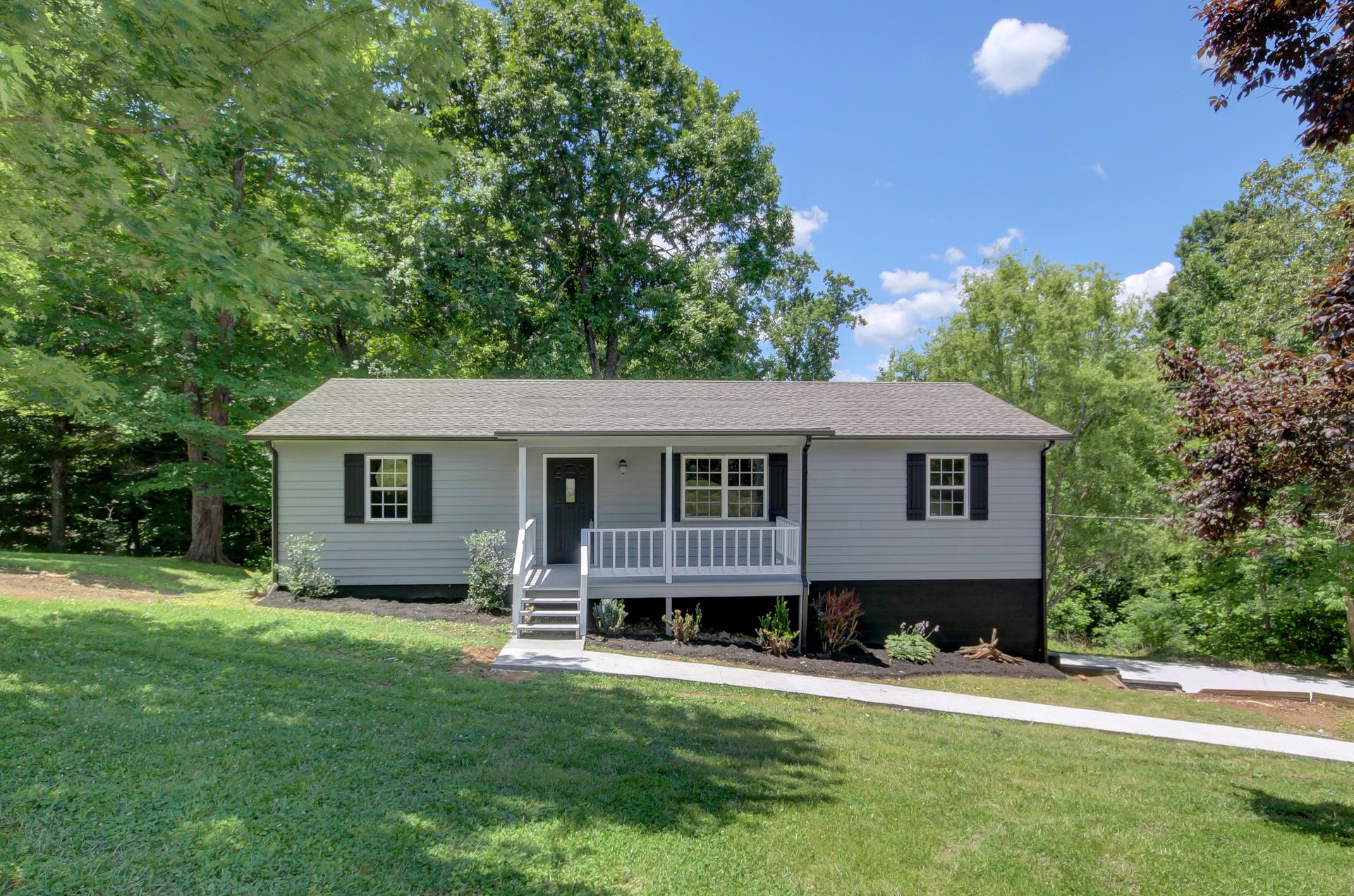 168 Renee Road Dover, TN 37058 - Photo 3 of 29 Gallery Image 3