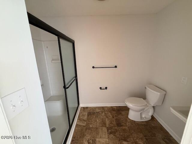 162 East 12 Oaks Road Raeford, NC 28376 - Photo 11 of 15 master bath