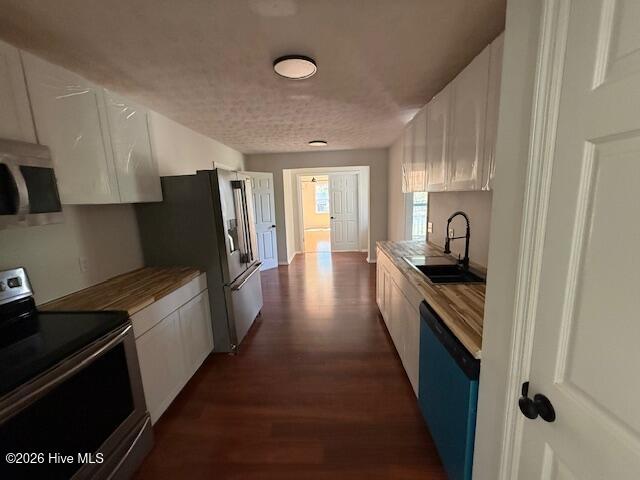 162 East 12 Oaks Road Raeford, NC 28376 - Photo 7 of 15 kitchen