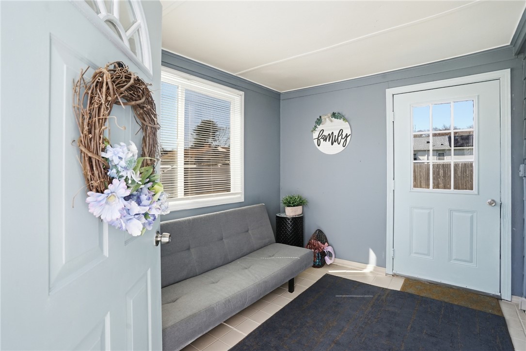 514 Killingly Street Johnston, RI 02919 - Photo 14 of 41