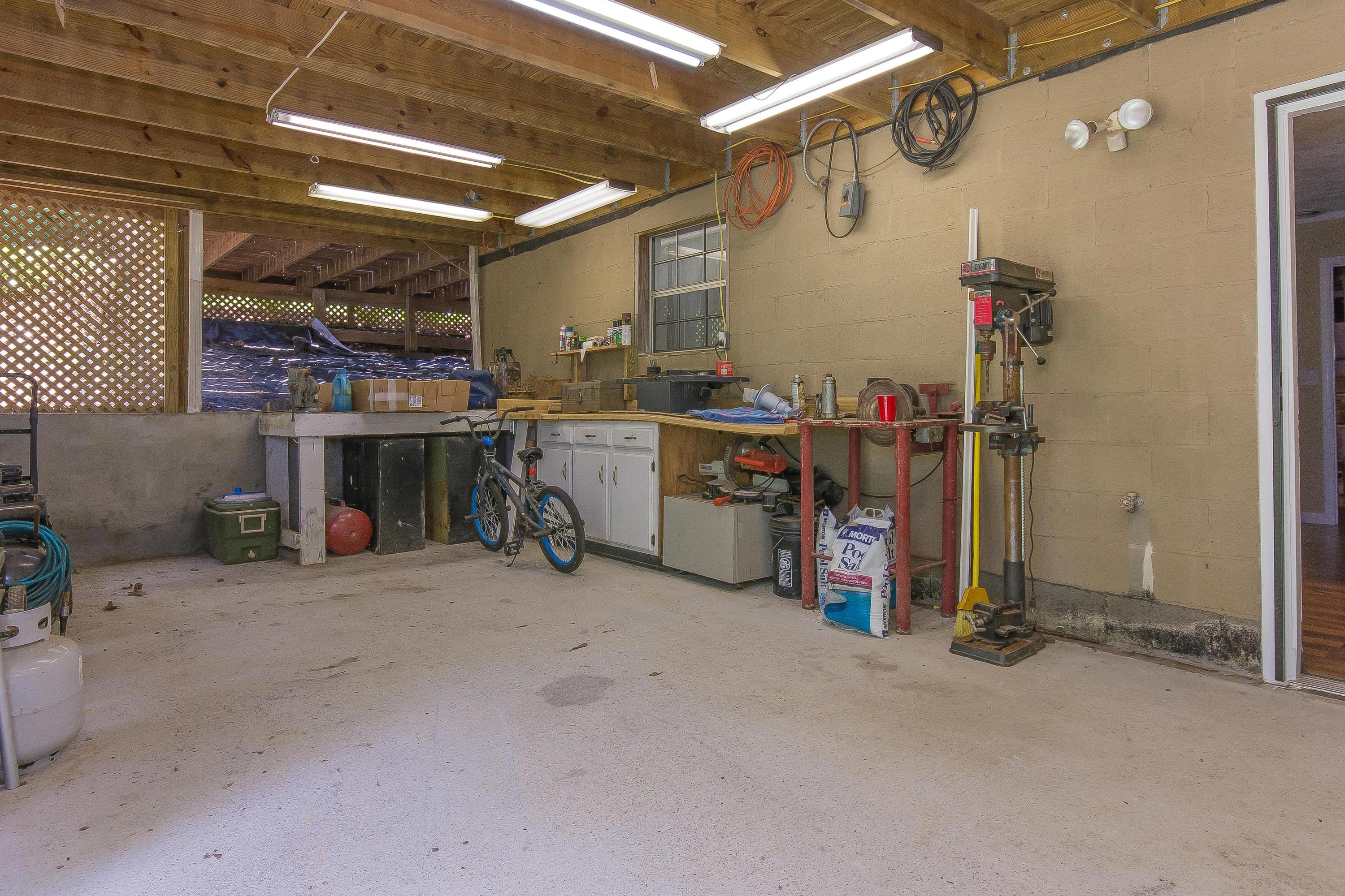 11930 Thatch Road Harrison, TN 37341 - Photo 25 of 38 Covered Deck area/workshop