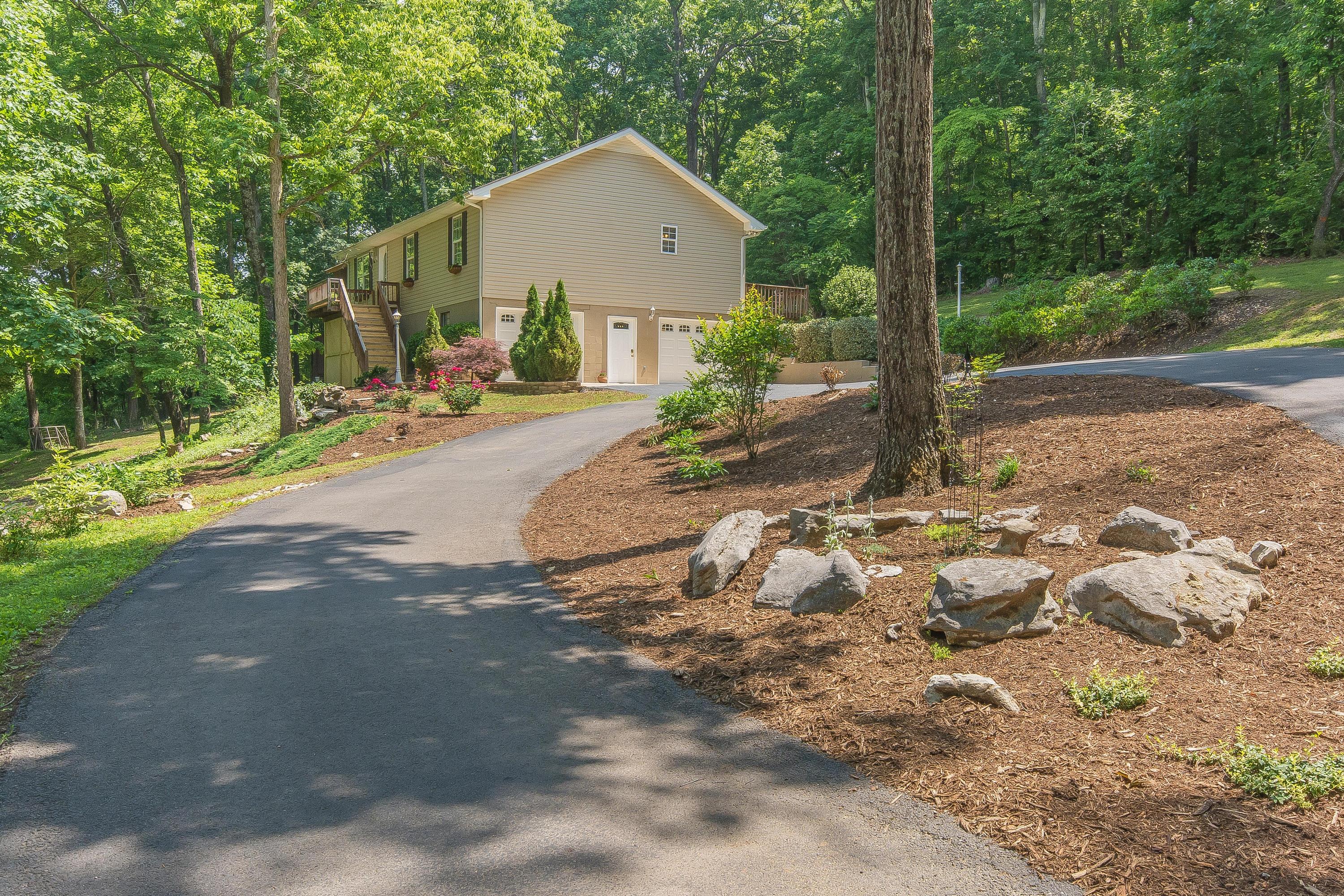 11930 Thatch Road Harrison, TN 37341 - Photo 30 of 38 Private Drive In